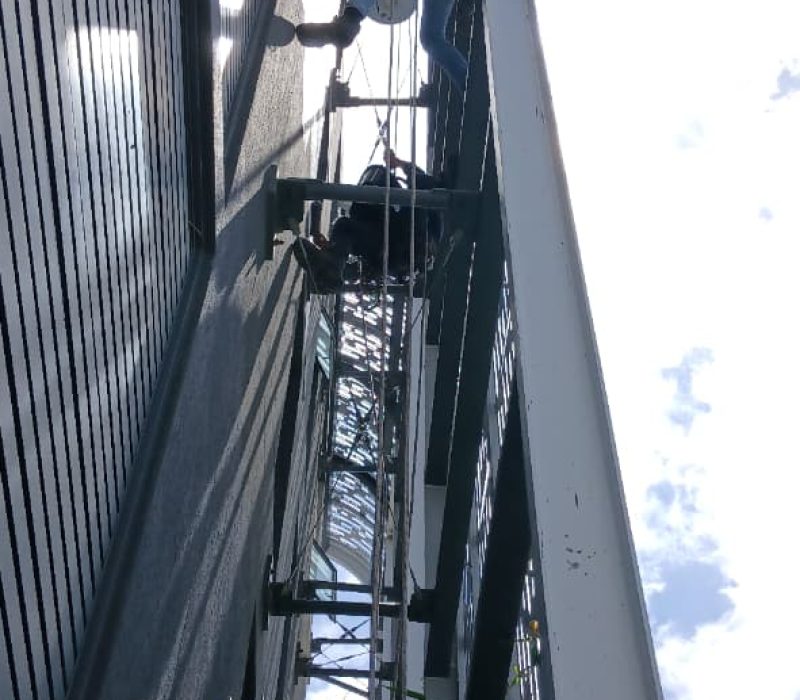 rope access window cleaning in cape town